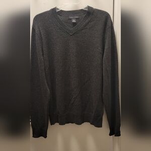 Banana Republic Men’s Lambs Wool Sweater Size Medium Dark Gray